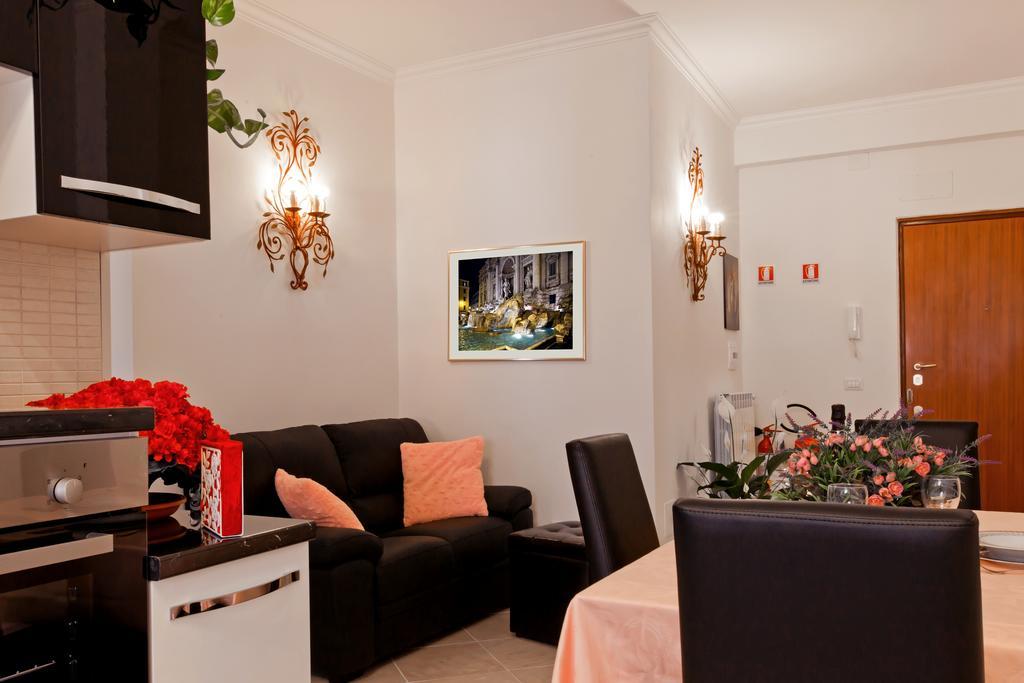Il Bacio Holidayhouse Best Location For Jubilee 2024-2026 Рим Стая снимка